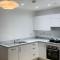 Brand New Posh 1 Bed Lakeside Flat No parties No Events - West Thurrock