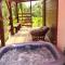 Maison de campagne avec piscine et spa
