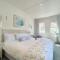 Villa Mintos - 4 bed 3 bath, Pool, 750m to Robberg 5 Beach