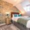 Host & Stay - The Pilgrim Coach Houses
