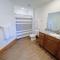 3BR Luxury Suite with Parking at The Grand Castle - 格兰维尔