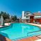 Metro PHX STUDIO QUEEN sleeps 4 HEATED POOL - Phoenix
