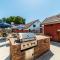 Metro PHX STUDIO QUEEN sleeps 4 HEATED POOL - Phoenix