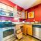 Metro PHX downstairs STUDIO sleeps 4 ADA Accessible