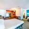Metro PHX downstairs STUDIO sleeps 4 ADA Accessible - 凤凰城