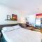 Metro PHX downstairs STUDIO sleeps 4 ADA Accessible
