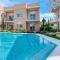 Saronis Suites