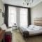 G12 Aparthotel