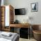 G12 Aparthotel
