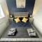 3 Bed Home for Contractors & Relocators with Parking, Garden & WiFi 5 mins walk to Town Centre & Train Station