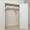 CozySuites Music Row Spacious 2BR with free parking 10