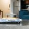 CozySuites Music Row Spacious 2BR with free parking 40