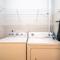 CozySuites Music Row Spacious 2BR with free parking 55