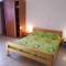 ISLAND OASIS - apartment with large bedroom & terrace with amazing sea view