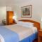 Days Inn by Wyndham Castaic Six Flags Magic Mountain - Кастек