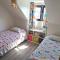 Spacious Family Friendly Apartment- 100m from beach with Seaviews! - 亨斯坦顿