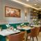 Royan Suites