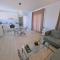 STAY BelleVue Apartment - Khlorakas