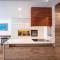 Pembroke St Julians Luxury, Comfort, Location