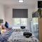 Deluxe Apartment in Southend-On-Sea by Artisan Stays I Weekly or Monthly Stay Offer I Free Parking I Sleeps 4