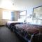 Super 8 by Wyndham Kenosha/Pleasant Prairie