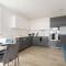 Lovely En-suite Flat with Balcony and Parking. - 伦敦