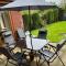 Entire -4 Bedrooms Detached House with Driveway