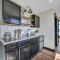 ‘Scenic Escapes’ Romantic Pine Grove Getaway!