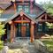 Cayuga Lodge South