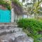 Exotic Home with Patio and Grill Walk to Canyon Lake!