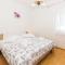 4 Bedroom Stunning Home In Primorski Dolac - Primorski Dolac