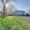 Chic Seneca Falls Home on Cayuga Wine Trail!