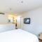 Metro Phoenix Loft sleeps 6