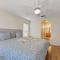 3 bedrooms pool home Calabay Parc Tower Lakes