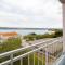 Apartments and rooms by the sea Posedarje, Novigrad - 21123