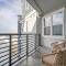 Designer Apt w Jacuzzi Walk To Casino & iMax