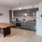 Le Village 76 m2 Climatisation 1er arrondissement gare à pied box parking possible - Marseille