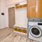 SOFIA Cozy Apartment - Underground Private Parking - Bucareste