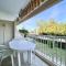 Bright studio just a stones throw from the sea
