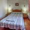 6 Bedroom Amazing Home In Almchar - Almáchar