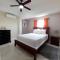 Choose To Be Happy at Brompton Estates - One and Two Bedroom with Pool - Kingston