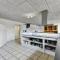 Cozy Home In Løkken With Kitchen