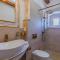 2 Bedroom Lovely Home In Blato