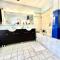 Holiday house in the city-center of Antibes with a private pool