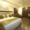 Hotel Le Roi Near New Delhi Railway Station