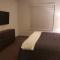 Luxury Living with Resort Amenities King bd Queens bd Sofa bd GymPoolHot Tub Fast WiFi