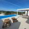 Villa Velim - Stunning view & Heated private pool