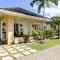Choose To Be Happy at The Palms, Richmond Estates - Three Bedrooms with Pool - Banks
