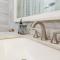Choose To Be Happy at The Palms, Richmond Estates - Three Bedrooms with Pool - Banks