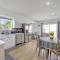 Modern Apartment in Studio City Modern Apartment in Studio City
